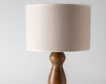 Lampe de table ANAFI | Lampe de table en bois | Lampe de chevet | Lampe en bois | Lampe avec base en bois de hêtre | Lampe décorative | Lampe en bois | Abat-jour en bois