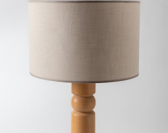 Lampe de table MILOS | Lampe de table en bois | Lampe de chevet | Lampe en bois | Lampe avec base en bois de hêtre | Lampe décorative | Lampe en bois | Abat-jour en bois