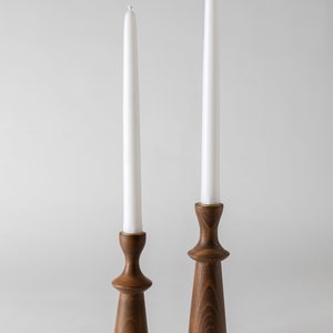Candlesticks ITHACA Brown | Set of 2 Candlesticks | Wooden Candlestick Holder | Wood Pillar Candle holders | Wood Modern Candle Holders