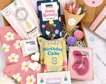 Caja de regalo de cumpleaños para ella, cesta de cumpleaños personalizada con chocolate, flores y productos para mimarse.