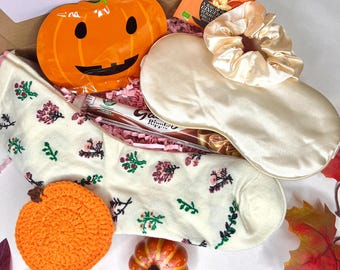Boo Basket for Her, Pumpkin Boo Box for Girl, Halloween Gift for Girlfriend, Autumn Spa Gift, Pumpkin Gift for Woman, Halloween Gift Box