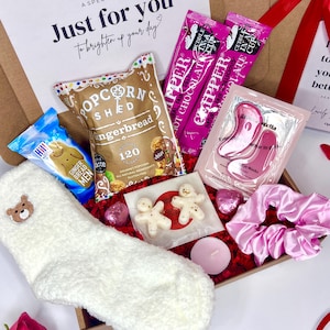 Cosy Autumn Gifts, Autumn Treat Box, Hot Chocolate Gift, Autumn Bear Socks Box, Cosy Season Gift