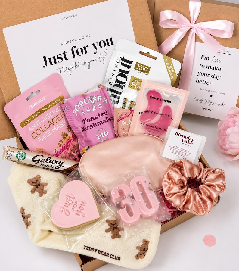 30th pamper hamper with personalised 30th gifts inside and 30th birthday card