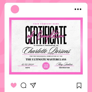 Puede incluir: Certificado rosa y blanco de finalizaci&oacute;n con el texto "Certificate of Completion" en negrita. El certificado se presenta a "Charlotte Parsons" por completar "The Ultimate Masterclass" el 12/12/2024.