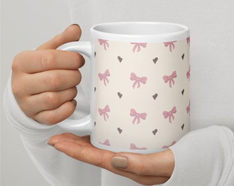 Taza de cerámica con lazo coqueto: bonito regalo para ella, vajilla elegante, cocina de estética femenina, adorable decoración del hogar, habitación central de muñecas