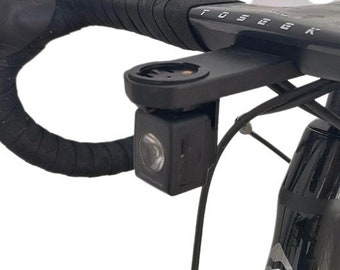 Supporto integrato per posizionare una luce Bontrager su un supporto Garmin o Wahoo/Adattatore per posizionare una luce Bontrager ion/flare/rt