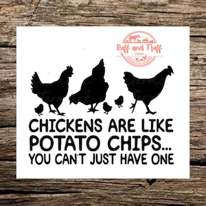 Puede incluir: Imagen en silueta en blanco y negro de un grupo de pollos con el texto "Las gallinas son como las patatas fritas... No puedes tener solo una".