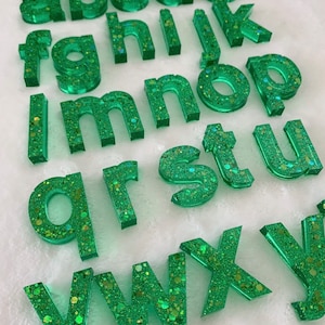 Alfabeto minúsculo de resina, letras brilhantes do alfabeto, letras sensoriais do alfabeto, ímãs do alfabeto, letras de ímã de geladeira