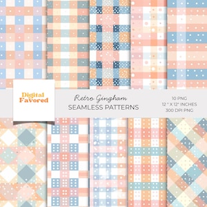 Op de afbeelding: Een collectie van tien naadloze digitale patronen met retro gingham-ontwerpen in pasteltinten van roze, blauw en perzik. De patronen bevatten diverse ruit-, streep- en diamantlay-outs met witte stippen. De tekst luidt Digital Favored.