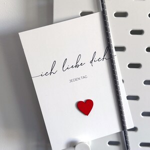 Ich liebe dich Karte mit rotem Holzherz – romantisches Geschenk für Partner zum Valentinstag, Jahrestag oder Hochzeitstag