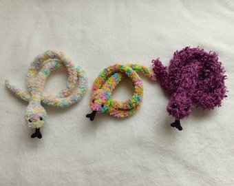 1 serpent au crochet, jouet décoratif, environ 55 cm de long
