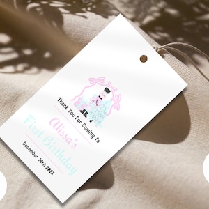 Etiqueta retangular de agradecimento do primeiro aniversário do quebra-nozes | Etiqueta para lembrancinhas de festa de primeiro aniversário de Natal | Modelo Canva | Papelaria para impressão para meninas