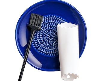 TURBO PRODUCTS Ceramic grater set including garlic peeler and brush - ideal for garlic, ginger and lemons - dishwasher safe
