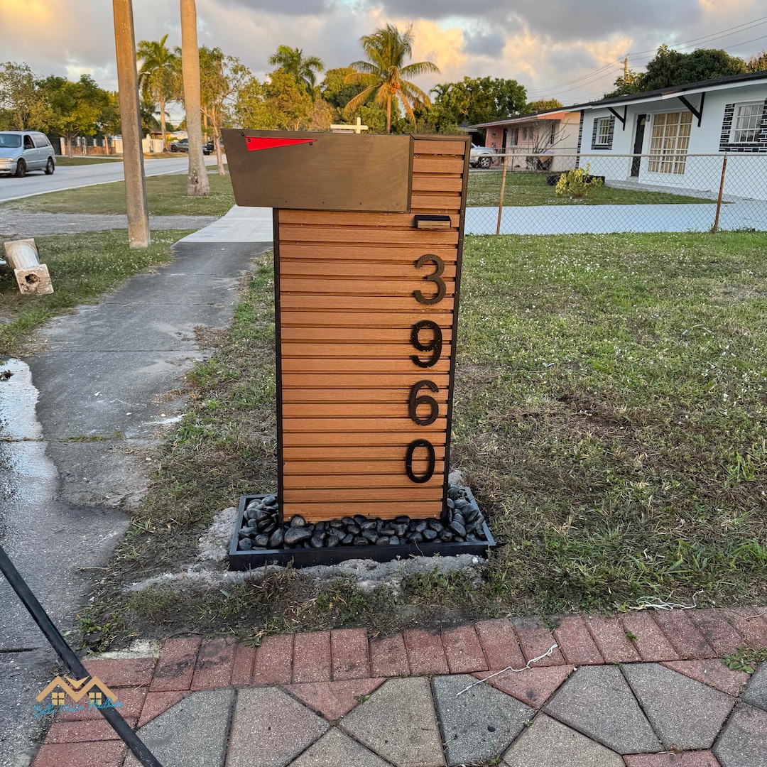 Modern Wooden Succulent Mailbox: Norx Composite, Solar Light