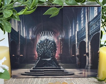 Juego de Tronos de George R.R. Martin. Edición especial en rústica con bordes personalizados.