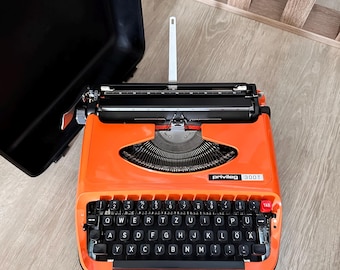 Vintage Privileg 300 Typewriter in Lovely Working Condition Privileg Typewriter, Portable Typewriter, Made in Japan