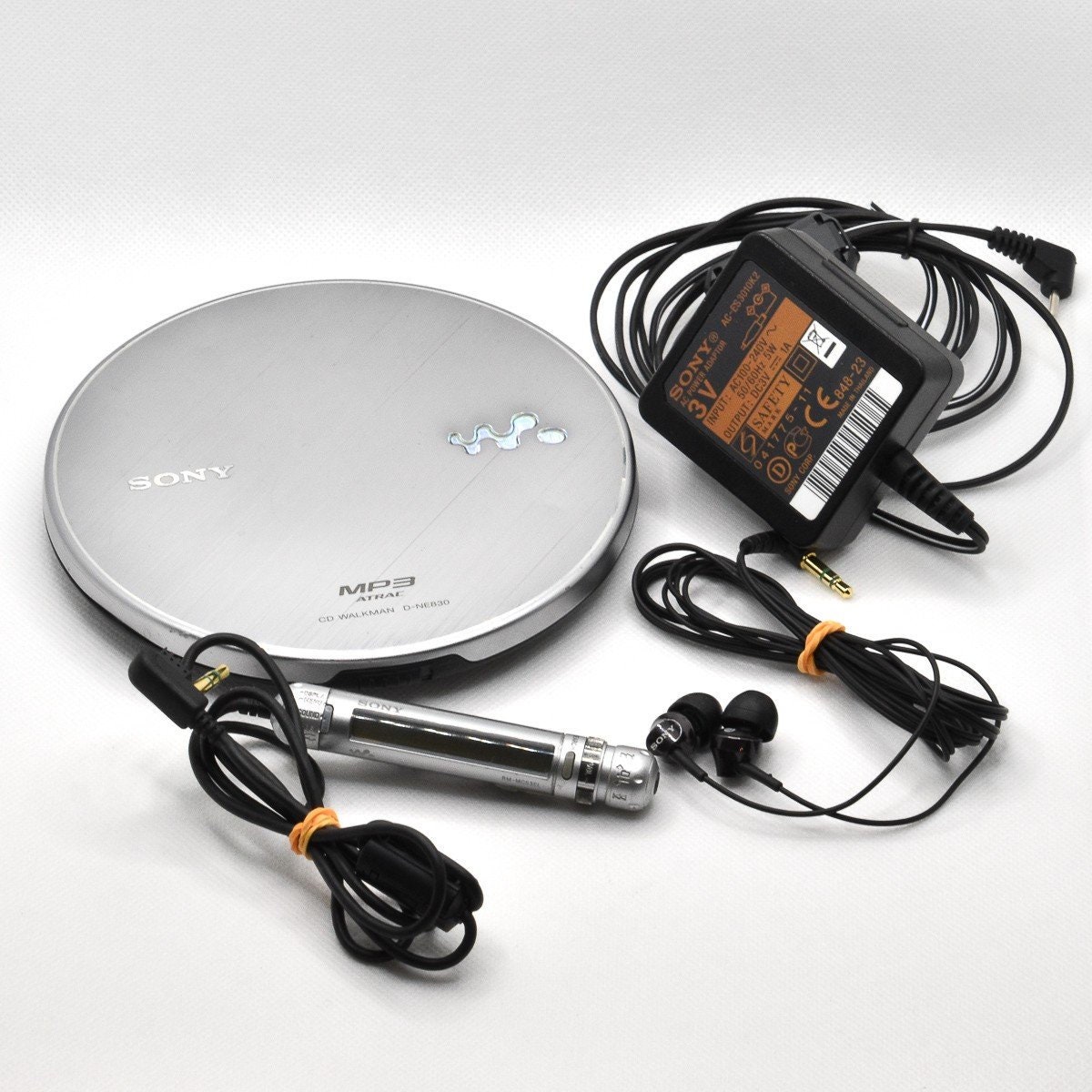 SONY CD WALKMAN D-NE830 SONY CD WALKMAN D-NE830