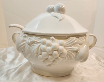 Vintage Over & Back White Ceramic Embossed Fruit Design Soup Tureen Japan NIB
