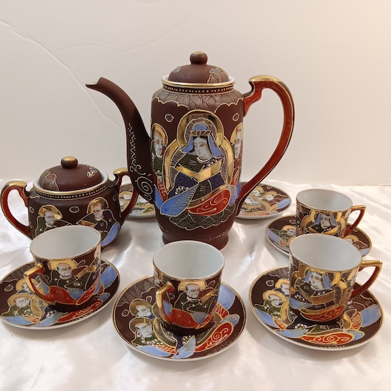 明治レトロ★海老柄御椀2個&昭和レトロ★海老柄 漆器重箱 Vintage Japanese Satsuma Moriage Immortals Tea or Sake 14 Piece