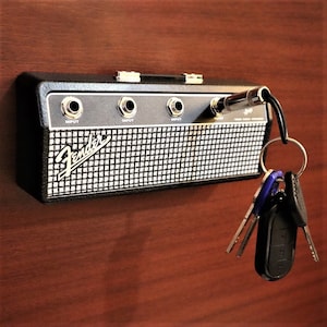 Marshall Jack Rack Key Holder + 4 guitar plug keychains — The