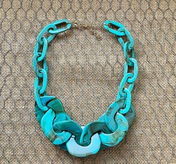 Turquoise Blue Marbled Chunky Chain Link Statement Necklace With