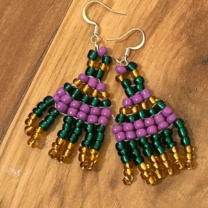 Reine du Mardi Gras beaded peyote earrings/gift for girl/gift for woman/ party gift