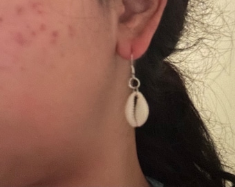 Tropical Cowrie Shell Earrings/women’s earrings/summer fun earrings/accessories