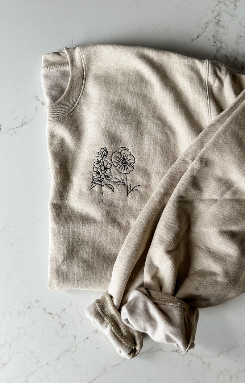 Birth Month Flower Sweatshirt//mother's Day Gift - Etsy