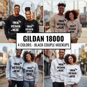Op de afbeelding: Een stel draagt ​​passende zwarte en witte sweatshirts met de tekst "YOUR DESIGN +HERE" op de voorkant. De sweatshirts zijn van het type Gildan 18000.