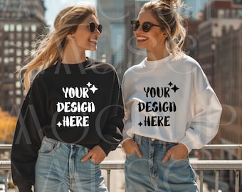 Gildan 18000 Sweatshirt Mockup Witte trui Mockup Boho Sister Mockup Zwarte trui Mockup Duo Lifestyle Mockup Girls Oversized Mockup Fun