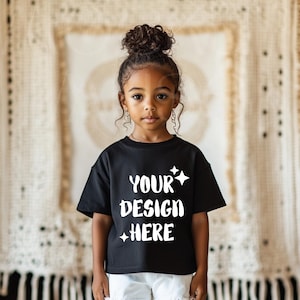 Maqueta de camiseta negra para niños, maqueta de camiseta bohemia, paquete de maqueta de camiseta negra para niña, paquete de maqueta para niño Bella Canvas Youth 3001Y 3001T Afroamericano