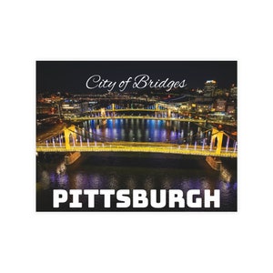 Sisters at Night - The Three Sisters bridges Pittsburgh Pennsylvanie oeuvre d'art cadeau photo carte postale carte de voeux