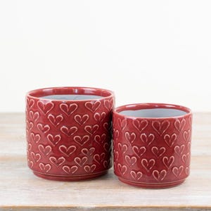 Red Heart Pflanzkübel 14 cm – Dekorativer Keramik-Blumentopf, romantischer Zimmerblumentopf, stilvolles Geschenk für die Wohnung