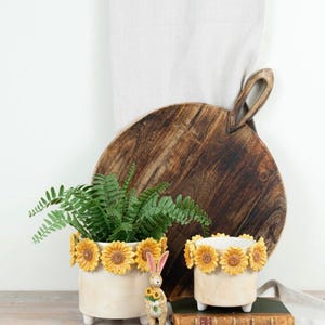 Pot de fleurs tournesol 3D 12,8 cm – Pot décoratif jaune à motif floral, pot d'intérieur en céramique pour une décoration lumineuse.