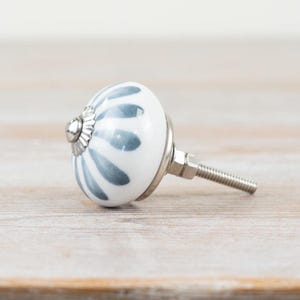 Ceramic Door Knob Silver Finish, 4cm x 7cm