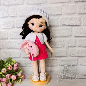 Poseable Crochet Girl Doll – Removable Clothes, Handmade Gift