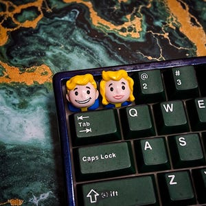 Vault Boy & Vault Girl (Artisan Keycap)