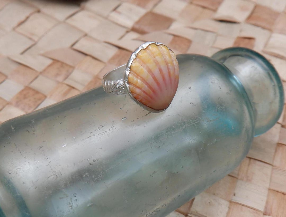 Hawaiian Sunrise Shell Ring With Sterling Silver Bezel and Patterned ...