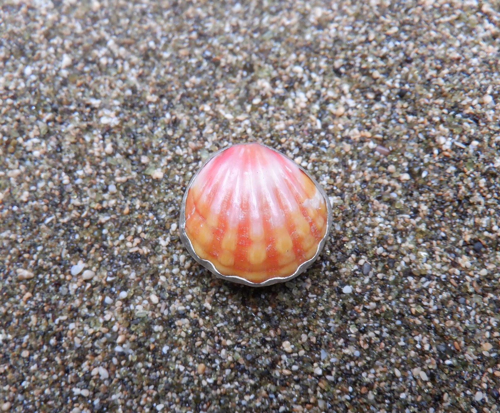 Hawaiian Sunrise Shell Ring With Sterling Silver Bezel and Patterned ...