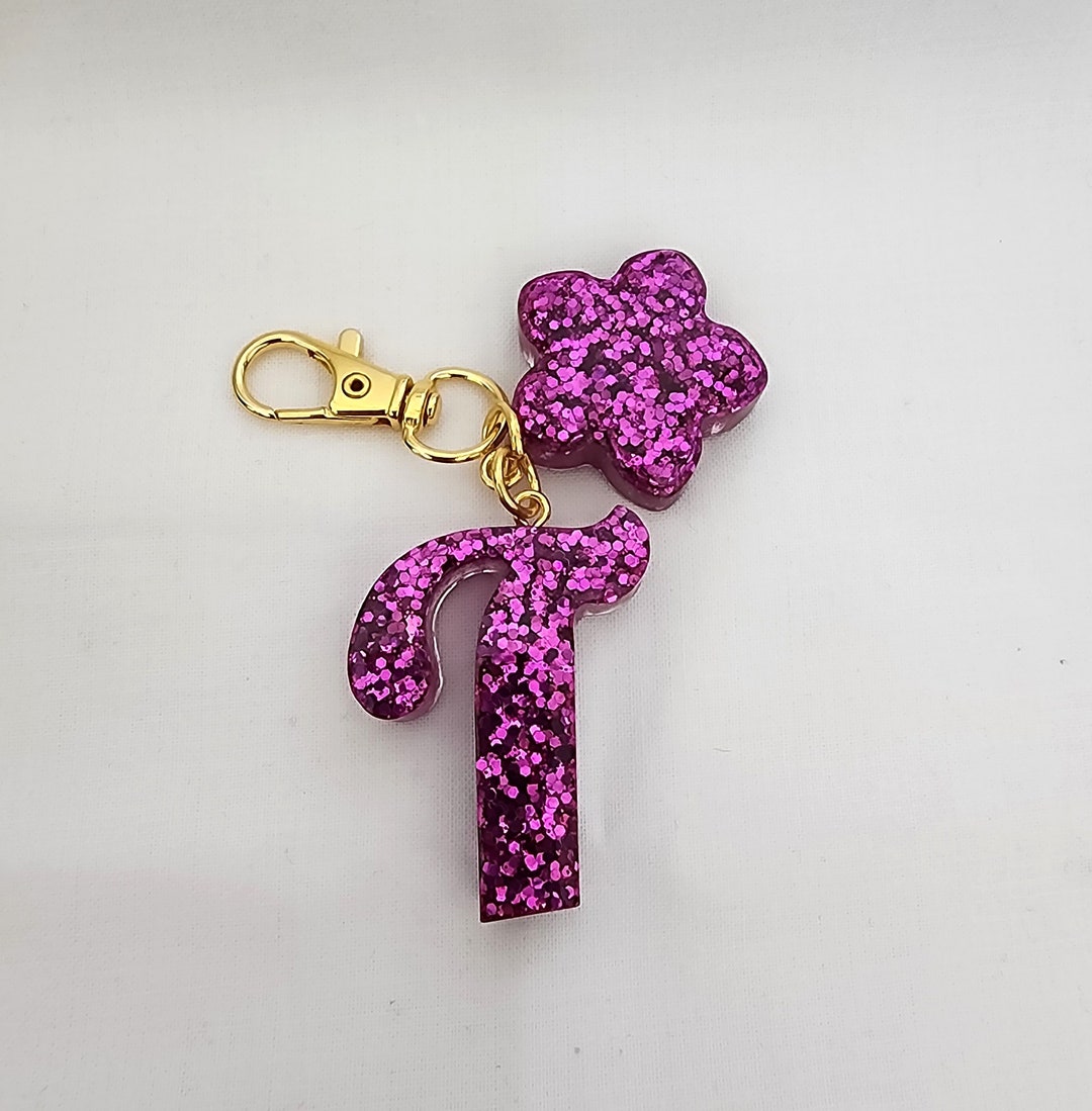 Keychain Cursive Cursive Letter T Resin Keychain 2024 Item - Etsy