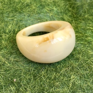 Lucite Acrylic Statement Ring: Ivory Butterscotch Cloud, Size 7