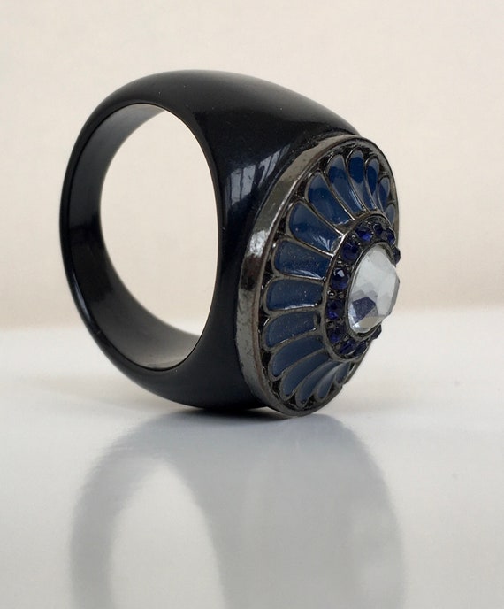 Lucite Statement Ring: Black & Blue Floral Patter… - image 7