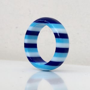 Summer Ring Size 8  (18 mm) Lucite Acrylic Plastic Ring Blue Color, Statement Ring, Plastic Ring, Layered Ring. Blue Lines Ring.