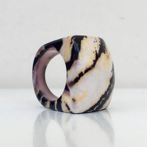 Massive Summer Ring  Lucite Acrylic Plastic Ring Beige Color, Statement Ring, Mottled color Shell Plastic Ring Size 6 (16.5 mm)