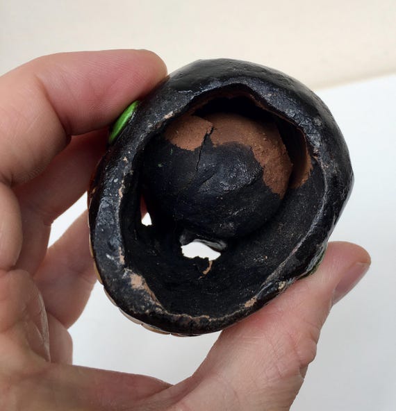 アステカ - マヤの死の笛、手作りのカラフルなメキシコ陶器の文化楽器