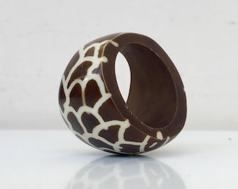 Statement Lucite Acrylic Ring: Brown Giraffe Abstraction, Size 8 (9.25 mm)