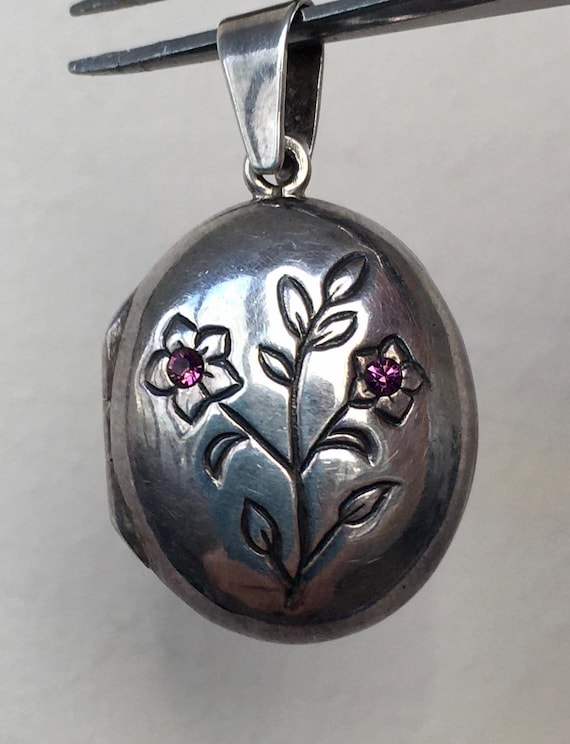 Vintage Sterling Silver 925 Reliquary Pendant: Aroma Diffuser, Red Stone Flower