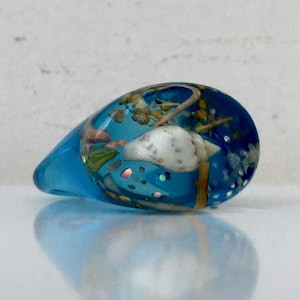 Summer Ring Size 7.5  (17.75 mm) Lucite Acrylic Plastic Ring  Blue  Color, Shell and Seaweed  Statement Ring
