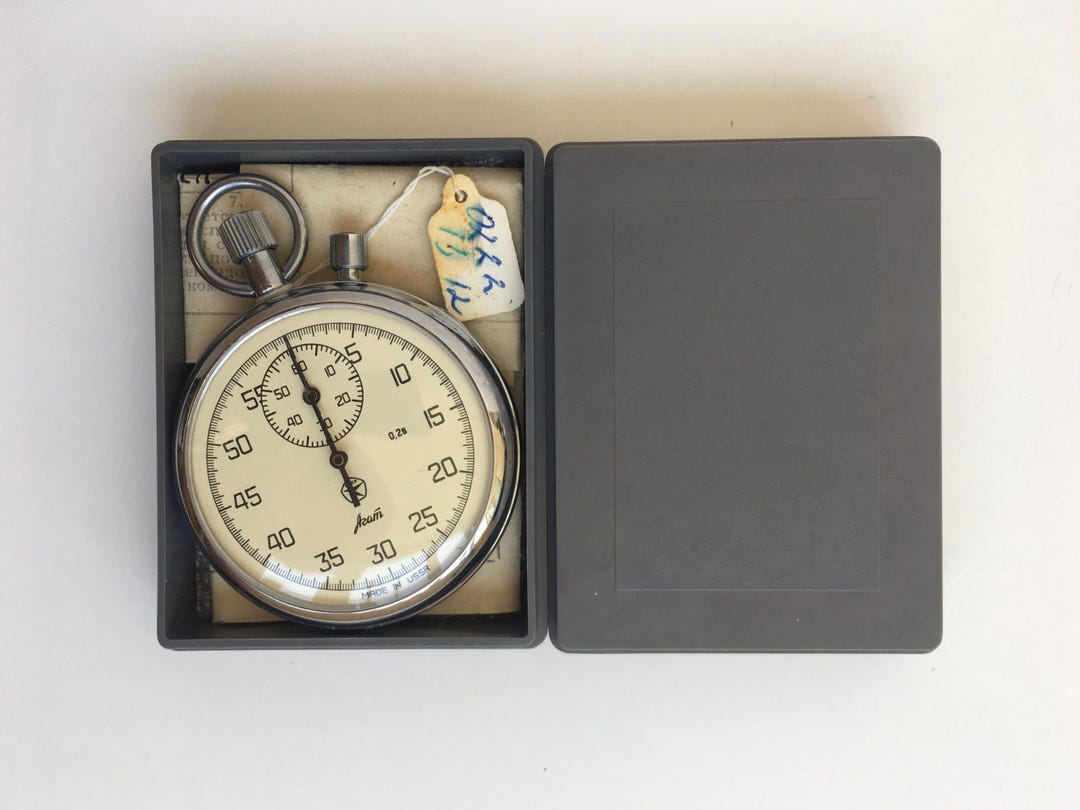 Vintage Soviet Stopwatch Mechanical Agat 4295B USSR ,two-button. 16 ...