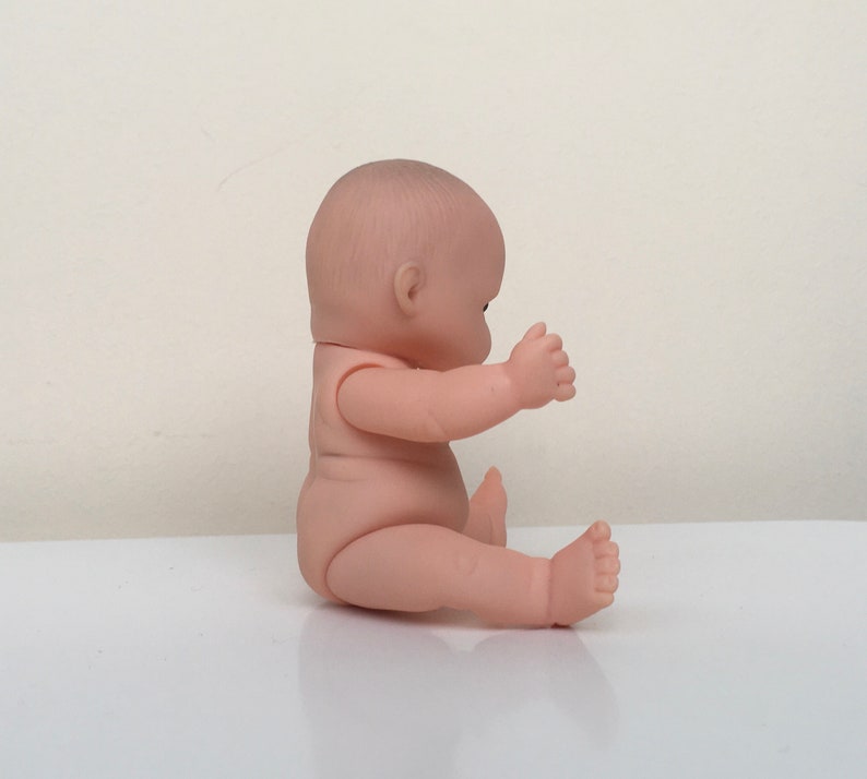 Vintage Soft Rubber Baby Doll: Blue Eyes, 4.7in Toy image 4